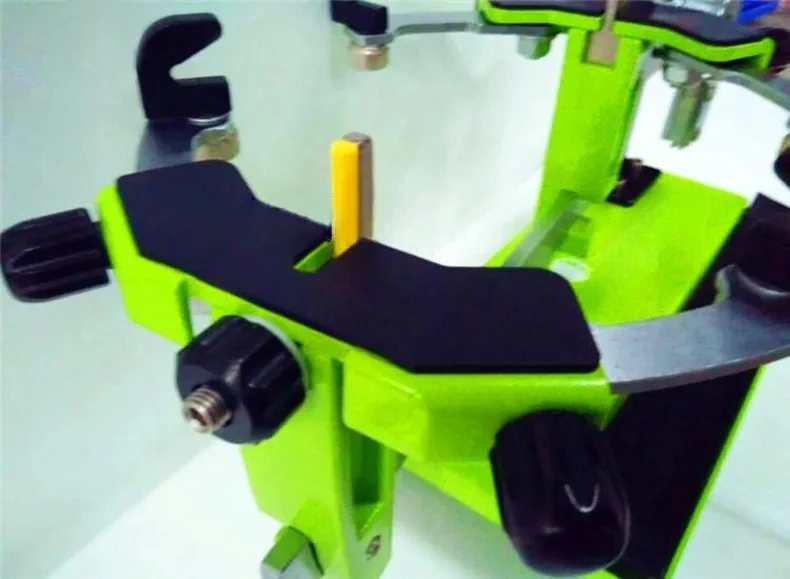เครื่องขึ้นเอ็นไม้เทนนิส แบดมิ - Sports Equipment Drawing บทวิจารณ์และราคา